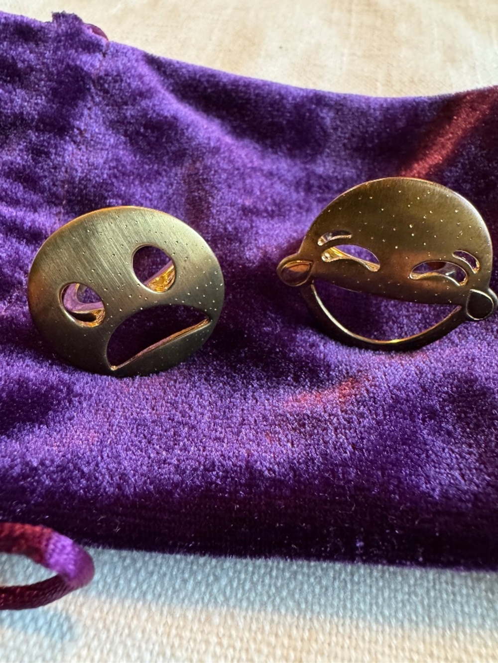 Simone I. Smith Set of 2 Emoji Laughing and Sad Rings- NWOT